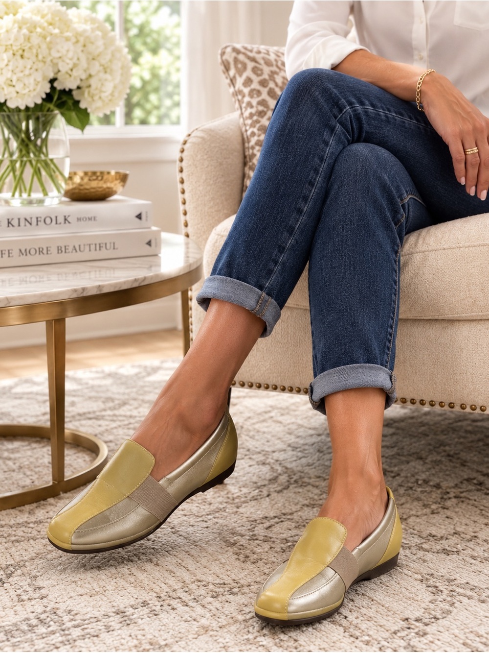 Taryn Rose Haurus Loafers Women’s 9M Champagne Gold Leather Comfort Flats NWOB